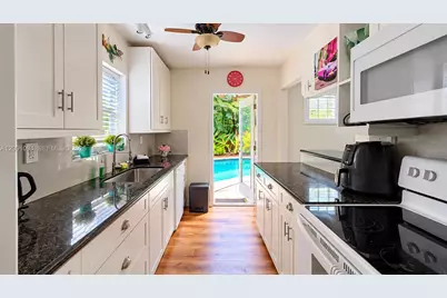 1705 SW 13th Ct, Fort Lauderdale, FL 33312 - Photo 27