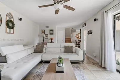 2160 White Pine Cir #B, Greenacres, FL 33415 - Photo 5