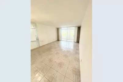 8345 Sunrise Lakes Blvd #210, Sunrise, FL 33322 - Photo 3