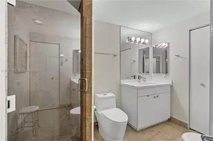 4775 Collins Ave, Miami Beach, FL 33140 - Photo 45