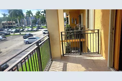 9300 Fontainebleau Blvd #E213, Miami, FL 33172 - Photo 19