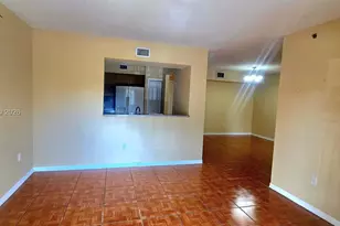9300 Fontainebleau Blvd, Miami, FL 33172 - Photo 17