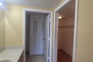 9300 Fontainebleau Blvd, Miami, FL 33172 - Photo 15
