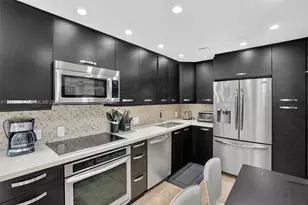5601 Collins Ave, Miami Beach, FL 33140 - Photo 13