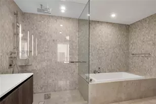 88 SW 7th St, Miami, FL 33130 - Photo 9