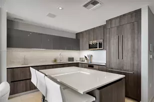 88 SW 7th St, Miami, FL 33130 - Photo 7
