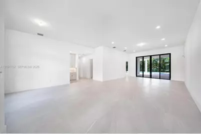 11900 SW 14th Pl, Davie, FL 33325 - Photo 5