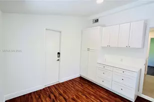 2250 SW 23rd St, Miami, FL 33145 - Photo 21