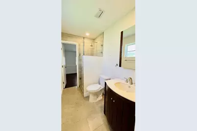 2250 SW 23rd St, Miami, FL 33145 - Photo 17