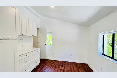 2250 SW 23rd St, Miami, FL 33145 - Photo 19
