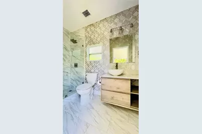 2250 SW 23rd St, Miami, FL 33145 - Photo 25