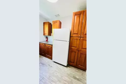 2250 SW 23rd St, Miami, FL 33145 - Photo 23
