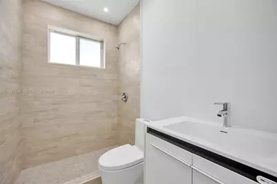 1401 NE 152nd St, North Miami Beach, FL 33162 - Photo 17
