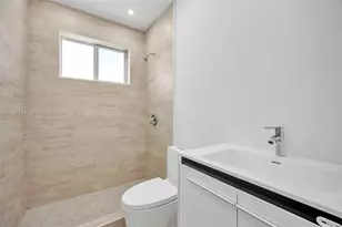 1401 NE 152nd St, North Miami Beach, FL 33162 - Photo 17
