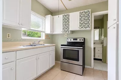 526 NW 44th Ave, Miami, FL 33126 - Photo 25