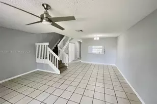 10781 NW 11th St, Pembroke Pines, FL 33026 - Photo 7