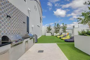 1010 Brickell Ave, Miami, FL 33131 - Photo 25