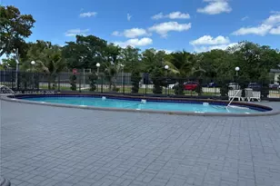 8060 Fairview Dr, Tamarac, FL 33321 - Photo 29