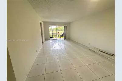 8060 Fairview Dr #101, Tamarac, FL 33321 - Photo 13