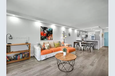 400 SE 10th St #303, Deerfield Beach, FL 33441 - Photo 5