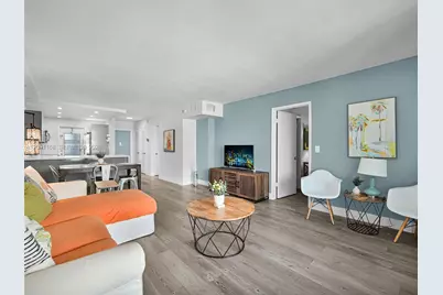 400 SE 10th St #303, Deerfield Beach, FL 33441 - Photo 7