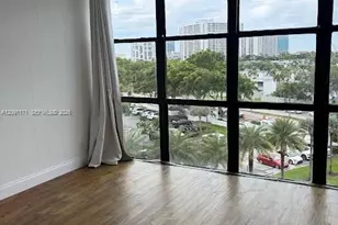 1000 Parkview Dr, Hallandale Beach, FL 33009 - Photo 5