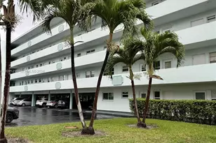 600 NE 14th Ave, Hallandale Beach, FL 33009 - Photo 3