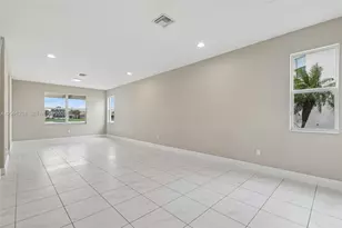 2751 NW Treviso Cir, Port Saint Lucie, FL 34986 - Photo 17