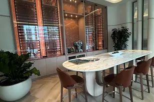 77 SE 5th St, Miami, FL 33131 - Photo 21