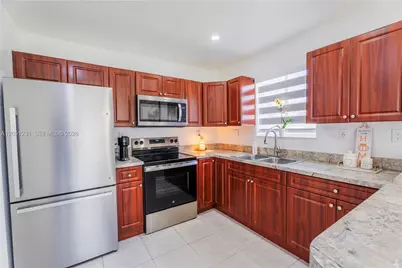 153 NW 6th St, Homestead, FL 33030 - Photo 5