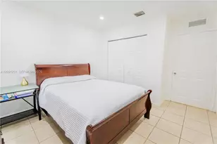 153 NW 6th St, Homestead, FL 33030 - Photo 9
