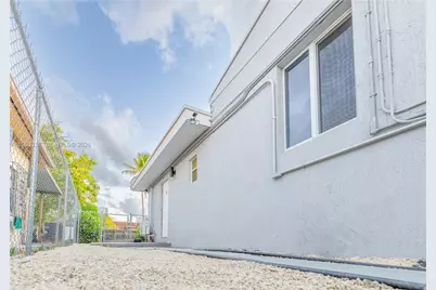 1836 NW 16th Ter #2, Miami, FL 33125 - Photo 21