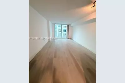 1200 Brickell Bay Dr #2416, Miami, FL 33131 - Photo 7
