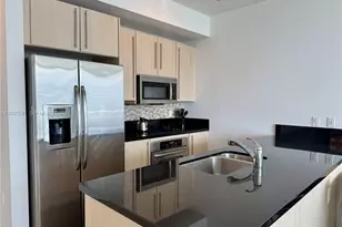 79 SW 12th St, Miami, FL 33130 - Photo 3