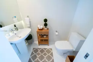1100 Biscayne Blvd, Miami, FL 33132 - Photo 31