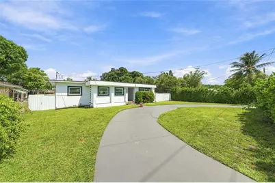 1055 NE 144th St, North Miami, FL 33161 - Photo 5