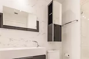 1111 SW 1st Ave, Miami, FL 33130 - Photo 15
