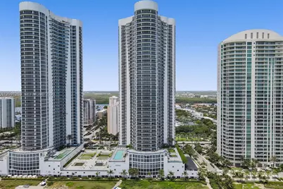 16001 Collins Ave #805, Sunny Isles Beach, FL 33160 - Photo 37