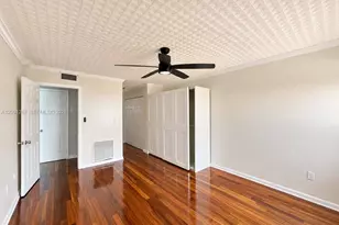 600 NE 25th St, Miami, FL 33137 - Photo 7