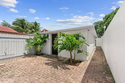 2501 NW 23rd Ave, Miami, FL 33142 - Photo 23
