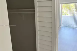 7900 N Camino Circle, Miami, FL 33143 - Photo 9