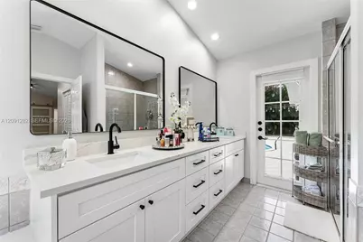 550 NW 110th Ave, Plantation, FL 33324 - Photo 23