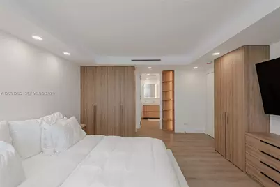 2301 Collins Ave #834, Miami Beach, FL 33139 - Photo 23