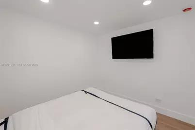 2301 Collins Ave #834, Miami Beach, FL 33139 - Photo 15
