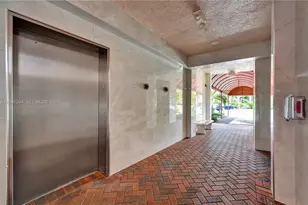 7735 Yardley Dr, Tamarac, FL 33321 - Photo 5