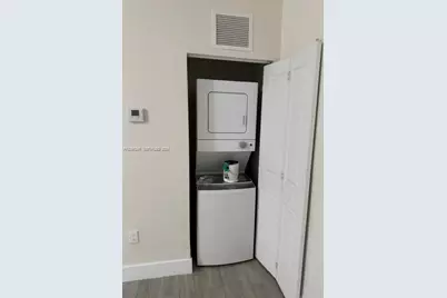 751 NW 1st St #101, Miami, FL 33128 - Photo 7