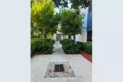 751 NW 1st St #101, Miami, FL 33128 - Photo 3