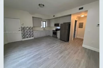 751 NW 1st St #205, Miami, FL 33128 - Photo 5