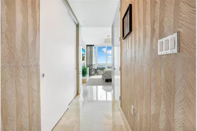 100 S Pointe Dr #2403, Miami Beach, FL 33139 - Photo 17