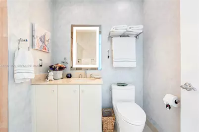 100 S Pointe Dr #2403, Miami Beach, FL 33139 - Photo 25